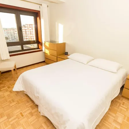 Guest H4u - Povoa Seaside Apartment
