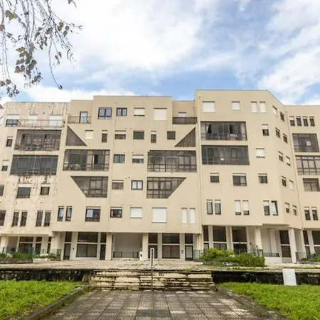 Guest H4u - Povoa Seaside Apartment *