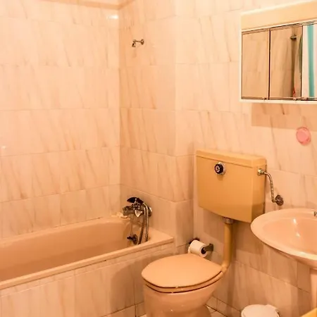 Guest H4u - Povoa Seaside アパート ポボア・デ・バルジン